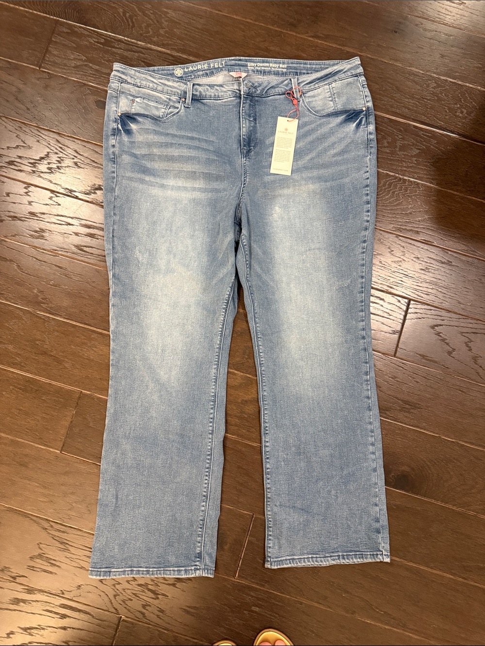Laurie Felt Petite Light Blue Straight-Leg Women’s Jeans